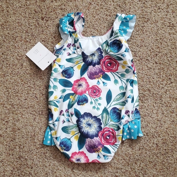 Swimsuit - Picture 2 of 3